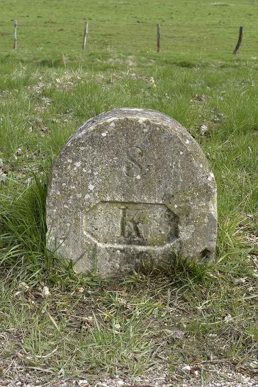 Vue de face. © Alain Morelière / Région Bourgogne-Franche-Comté, Inventaire du patrimoine - 2008