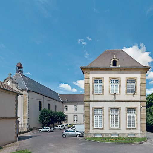 Chapelle et aile droite. © Pierre-Marie Barbe-Richaud / Région Bourgogne-Franche-Comté, Inventaire du patrimoine - 2008