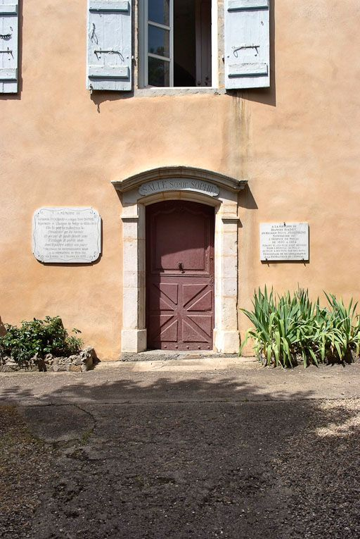 Façade antérieure, détail de la partie centrale. © Pierre-Marie Barbe-Richaud / Région Bourgogne-Franche-Comté, Inventaire du patrimoine - 2009