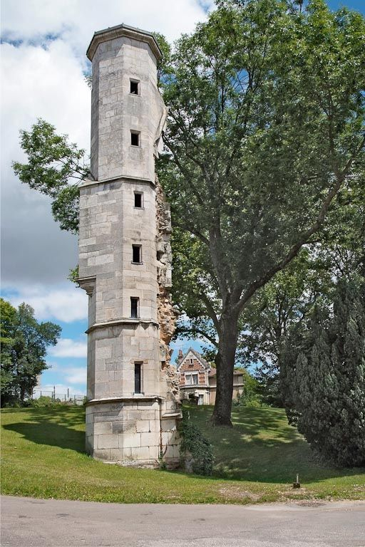 Tourelle d'escalier de l'ancien oratoire. © Jean-Luc Duthu / Région Bourgogne-Franche-Comté, Inventaire du patrimoine - 2009