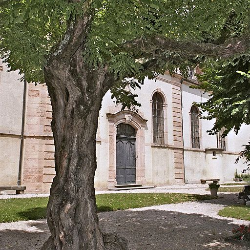 Façade de la salle des femmes. © Thierry Kuntz / Région Bourgogne-Franche-Comté, Inventaire du patrimoine - 2009