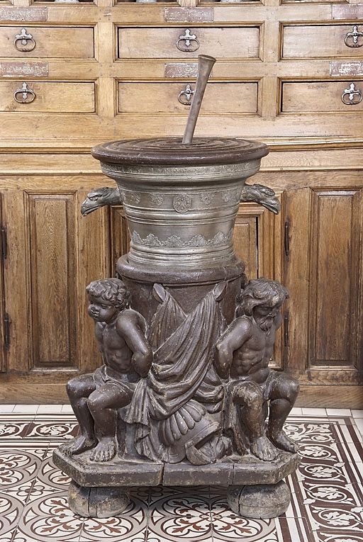 Vue d'ensemble du mortier et du piédestal (en 2010). © Thierry Kuntz / Région Bourgogne-Franche-Comté, Inventaire du patrimoine - 2010