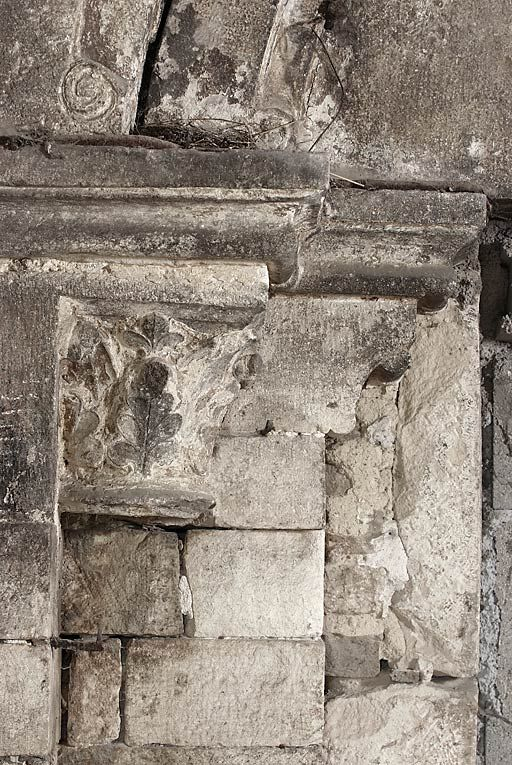 Porterie : détail d'un chapiteau. © Thierry Kuntz / Région Bourgogne-Franche-Comté, Inventaire du patrimoine - 2010