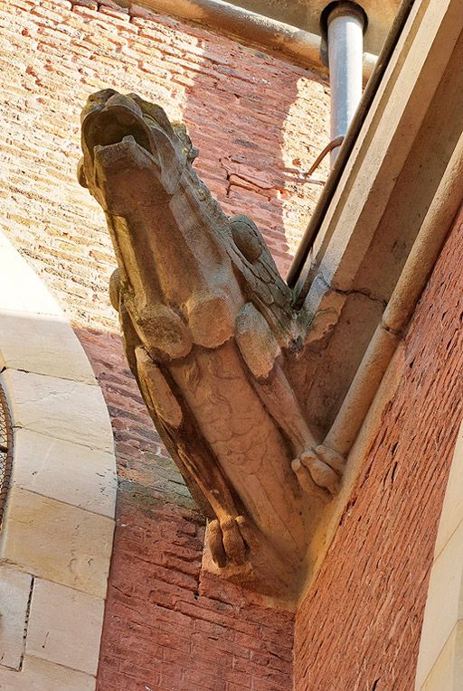 Chapelle : gargouille. © Pierre-Marie Barbe-Richaud / Région Bourgogne-Franche-Comté, Inventaire du patrimoine - 2010 Chapelle : gargouille. © Pierre-Marie Barbe-Richaud / Région Bourgogne-Franche-Comté, Inventaire du patrimoine - 2010