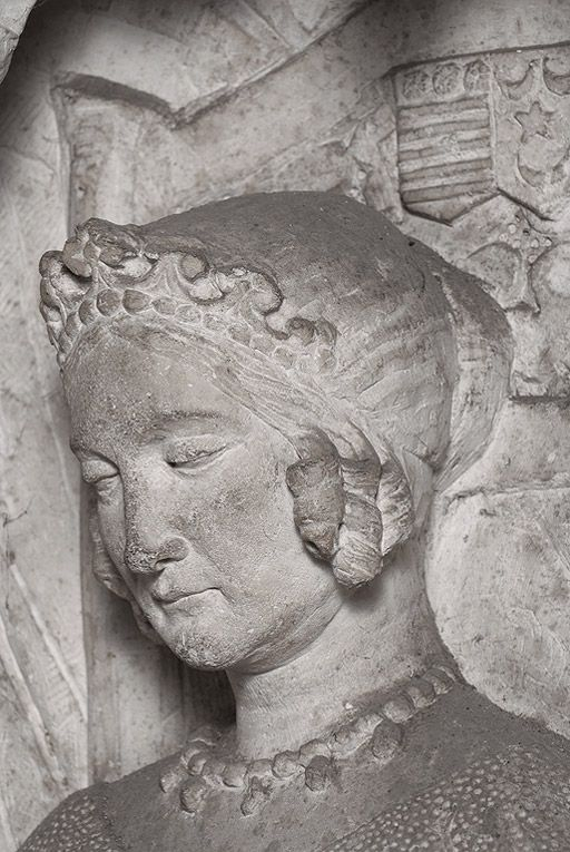 Détail : tête de la marquise d'Aligre. © Pierre-Marie Barbe-Richaud / Région Bourgogne-Franche-Comté, Inventaire du patrimoine - 2010