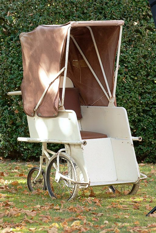 Vue de trois quarts gauche. © Pierre-Marie Barbe-Richaud / Région Bourgogne-Franche-Comté, Inventaire du patrimoine - 2010