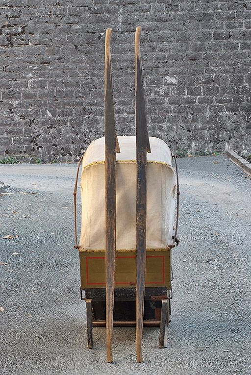 Vue de dos. © Pierre-Marie Barbe-Richaud / Région Bourgogne-Franche-Comté, Inventaire du patrimoine - 2010