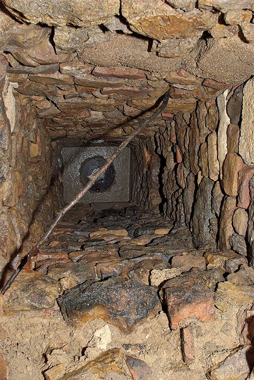 Deuxième galerie :  2e regard. © Pierre-Marie Barbe-Richaud / Région Bourgogne-Franche-Comté, Inventaire du patrimoine - 2010