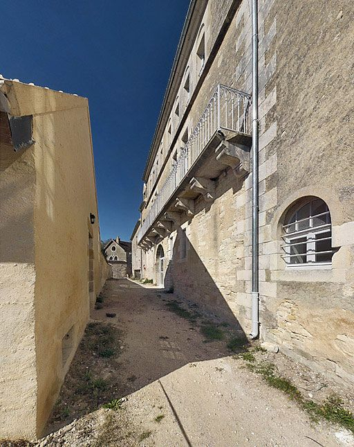 Elévations postérieures, rue du Château. © Thierry Kuntz / Région Bourgogne-Franche-Comté, Inventaire du patrimoine - 2010