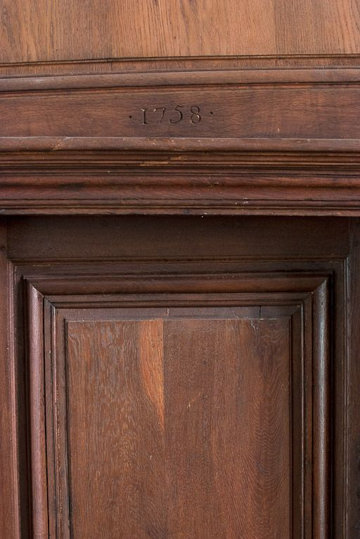 Date au-dessus de la porte de la sacristie. © Pierre-Marie Barbe-Richaud / Région Bourgogne-Franche-Comté, Inventaire du patrimoine - 2011