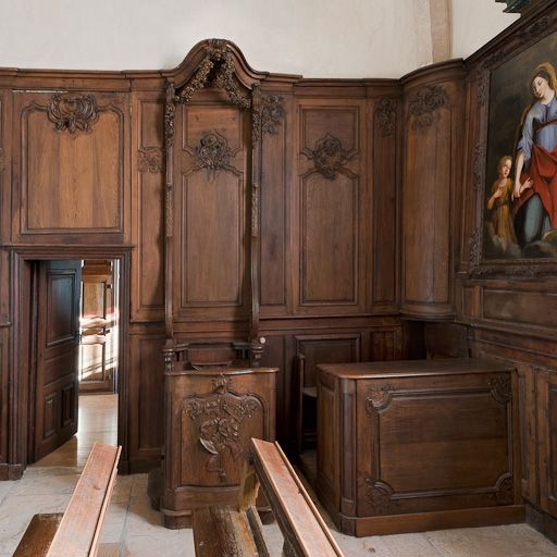 Stalle et banc de choeur à gauche. © Pierre-Marie Barbe-Richaud / Région Bourgogne-Franche-Comté, Inventaire du patrimoine - 2011