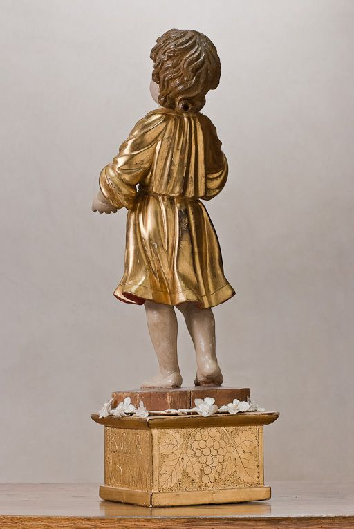 Trois-quarts dos. © Pierre-Marie Barbe-Richaud / Région Bourgogne-Franche-Comté, Inventaire du patrimoine - 2011