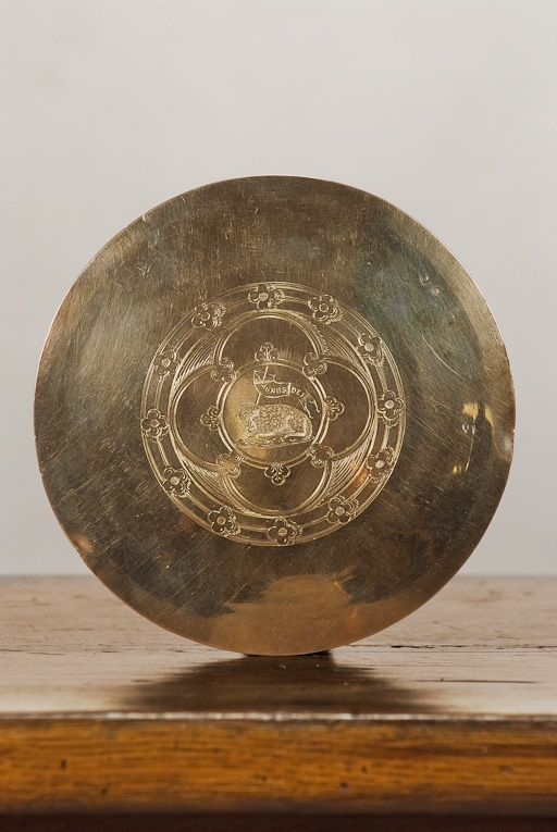 Vue d'ensemble de la patène. © Pierre-Marie Barbe-Richaud / Région Bourgogne-Franche-Comté, Inventaire du patrimoine - 2011