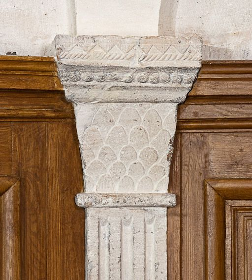 Deuxième chapiteau gauche de l'abside. © Pierre-Marie Barbe-Richaud / Région Bourgogne-Franche-Comté, Inventaire du patrimoine - 2011