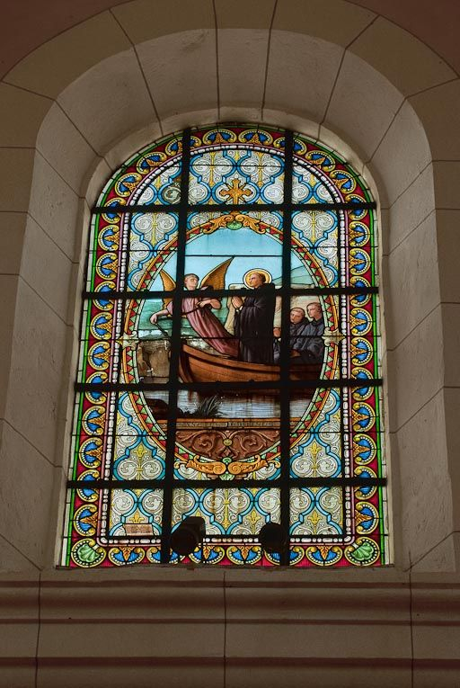 Vitrail : Saint Bertin dans une barque. © Pierre-Marie Barbe-Richaud / Région Bourgogne-Franche-Comté, Inventaire du patrimoine - 2011