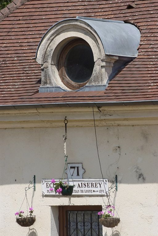 Détail de la lucarne en façade de la maison éclusière. © Thierry Kuntz / Région Bourgogne-Franche-Comté, Inventaire du patrimoine - 2011