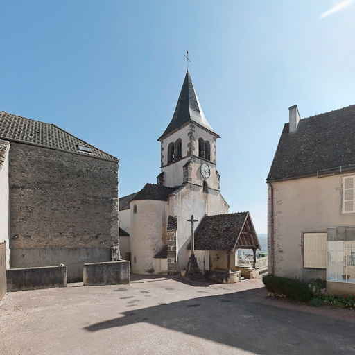 Vue d'ensemble de la façade et du clocher. © Pierre-Marie Barbe-Richaud / Région Bourgogne-Franche-Comté, Inventaire du patrimoine - 2012
