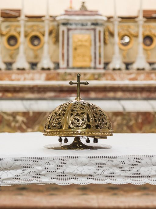 Clochette d'autel. © Pierre-Marie Barbe-Richaud / Région Bourgogne-Franche-Comté, Inventaire du patrimoine - 2015