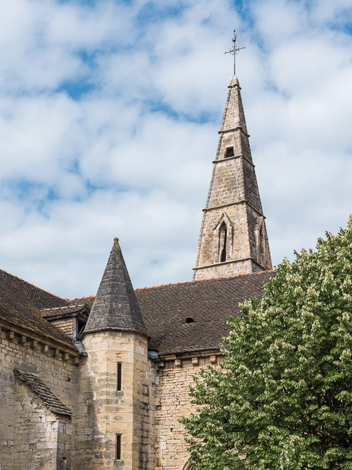 Vue du clocher, depuis l'arrière de l'église. © Pierre-Marie Barbe-Richaud / Région Bourgogne-Franche-Comté, Inventaire du patrimoine - 2015