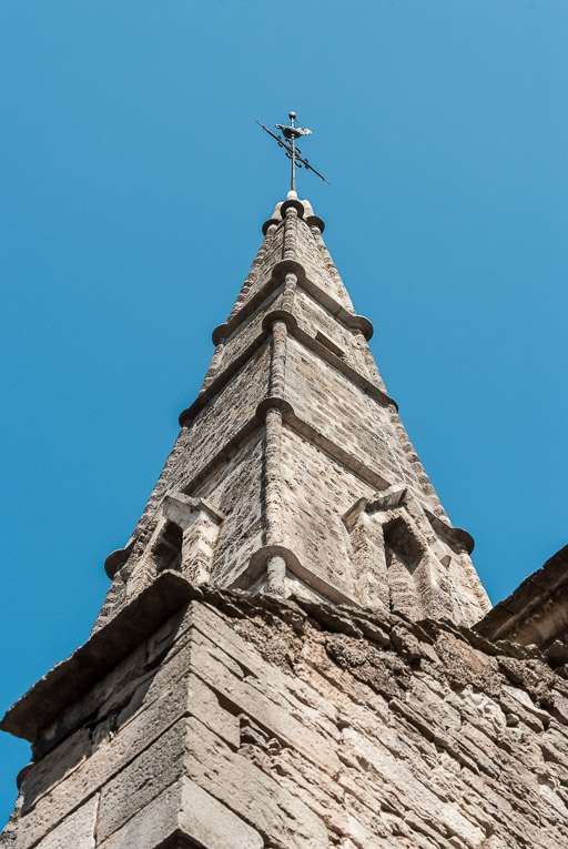 Vue du clocher, depuis le pied du massif occidental. © Pierre-Marie Barbe-Richaud / Région Bourgogne-Franche-Comté, Inventaire du patrimoine - 2015
