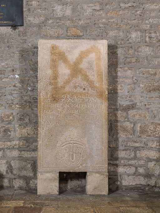 Dalle n°19. © Pierre-Marie Barbe-Richaud / Région Bourgogne-Franche-Comté, Inventaire du patrimoine - 2015