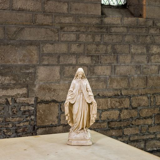 Statue de Notre-Dame : vue d'ensemble. © Pierre-Marie Barbe-Richaud / Région Bourgogne-Franche-Comté, Inventaire du patrimoine - 2015