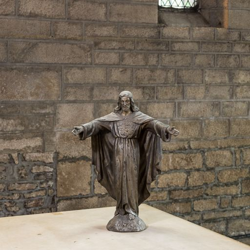 Statue du Sacré-Coeur : vue d'ensemble. © Pierre-Marie Barbe-Richaud / Région Bourgogne-Franche-Comté, Inventaire du patrimoine - 2015