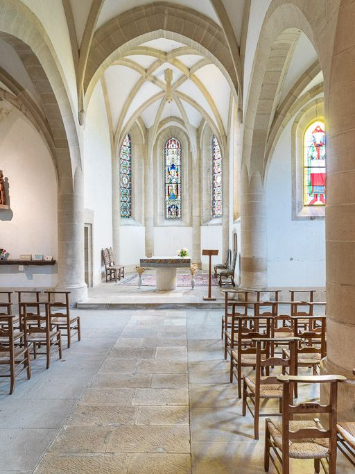 Vue d'ensemble de l'intérieur de la chapelle, vers le choeur. © Pierre-Marie Barbe-Richaud / Région Bourgogne-Franche-Comté, Inventaire du patrimoine - 2015