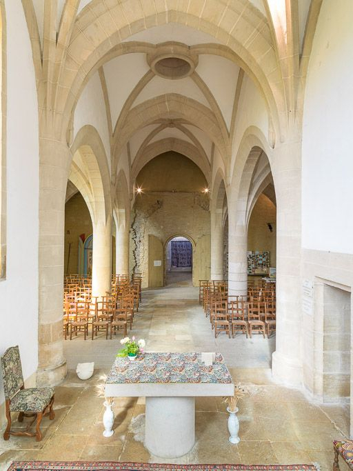 Vue d'ensemble de l'intérieur de la chapelle, depuis le choeur. © Pierre-Marie Barbe-Richaud / Région Bourgogne-Franche-Comté, Inventaire du patrimoine - 2015