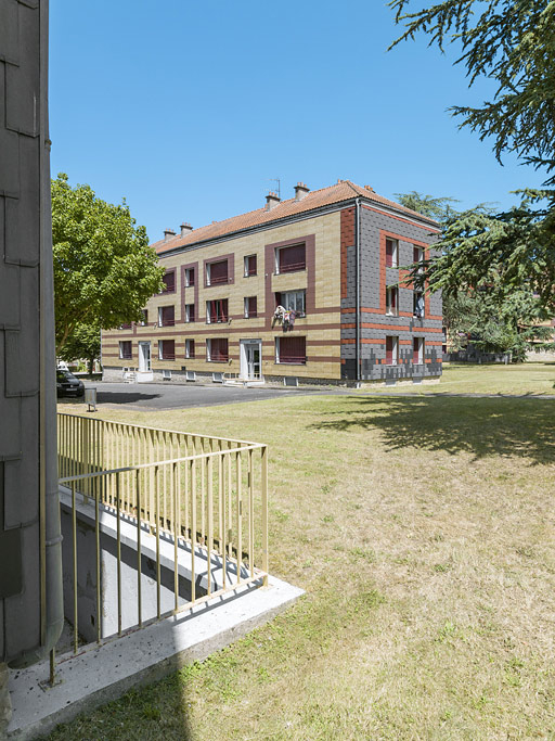 Bâtiment Binot-A, façade antérieure. © Thierry Kuntz / Région Bourgogne-Franche-Comté, Inventaire du patrimoine - 2015