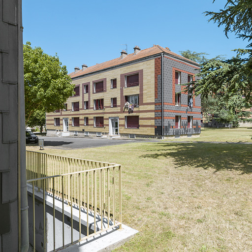 Bâtiment Binot-A, façade antérieure. © Thierry Kuntz / Région Bourgogne-Franche-Comté, Inventaire du patrimoine - 2015