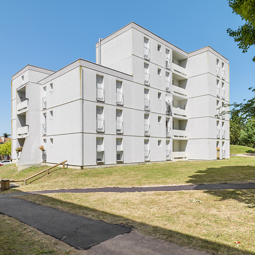 Bâtiment 27, façade latérale sud et façade postérieure est. © Thierry Kuntz / Région Bourgogne-Franche-Comté, Inventaire du patrimoine - 2015