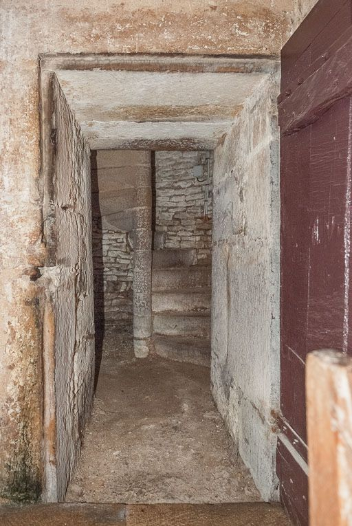 Départ d'escalier de la tourelle du clocher. © Pierre-Marie Barbe-Richaud / Région Bourgogne-Franche-Comté, Inventaire du patrimoine - 2016