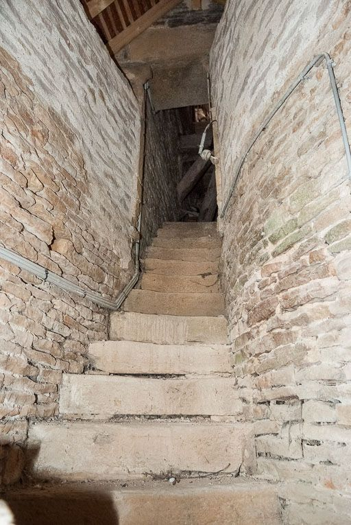 Volée droite menant au clocher. © Pierre-Marie Barbe-Richaud / Région Bourgogne-Franche-Comté, Inventaire du patrimoine - 2016