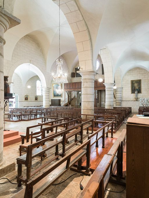 Bancs de la nef et de la chapelle nord. © Pierre-Marie Barbe-Richaud / Région Bourgogne-Franche-Comté, Inventaire du patrimoine - 2016
