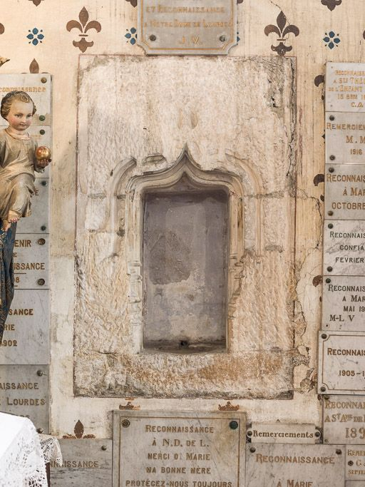 Lavabo de la chapelle sud. © Pierre-Marie Barbe-Richaud / Région Bourgogne-Franche-Comté, Inventaire du patrimoine - 2016