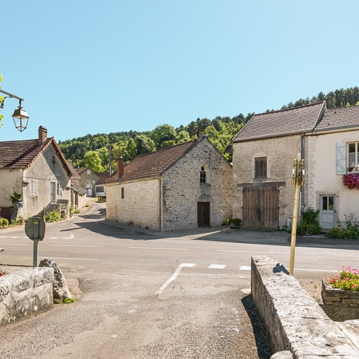 Vue de trois quarts, façade et élévation nord. © Pierre-Marie Barbe-Richaud / Région Bourgogne-Franche-Comté, Inventaire du patrimoine - 2016