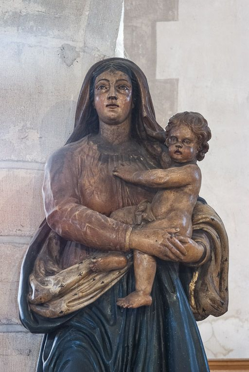 Vierge à l'Enfant : détail. © Pierre-Marie Barbe-Richaud / Région Bourgogne-Franche-Comté, Inventaire du patrimoine - 2016 Vierge à l'Enfant : détail. © Pierre-Marie Barbe-Richaud / Région Bourgogne-Franche-Comté, Inventaire du patrimoine - 2016