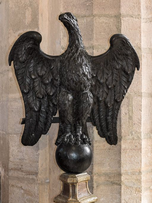 Détail de l'aigle de droite. © Pierre-Marie Barbe-Richaud / Région Bourgogne-Franche-Comté, Inventaire du patrimoine - 2016