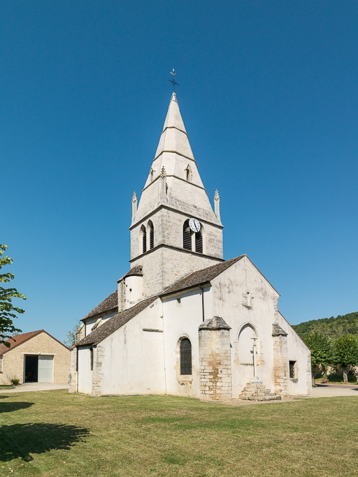 Vue de trois quarts côté chevet. © Pierre-Marie Barbe-Richaud / Région Bourgogne-Franche-Comté, Inventaire du patrimoine - 2016