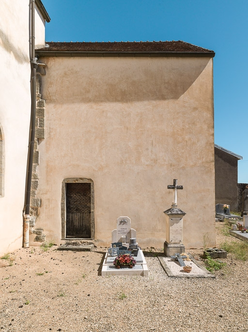 Elévation ouest de la chapelle sud. © Pierre-Marie Barbe-Richaud / Région Bourgogne-Franche-Comté, Inventaire du patrimoine - 2016