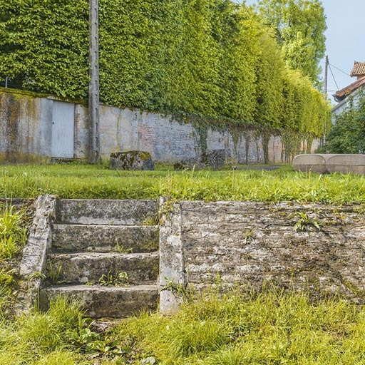 digue © Thierry Kuntz / Région Bourgogne-Franche-Comté, Inventaire du patrimoine - 2017  digue © Thierry Kuntz / Région Bourgogne-Franche-Comté, Inventaire du patrimoine - 2017