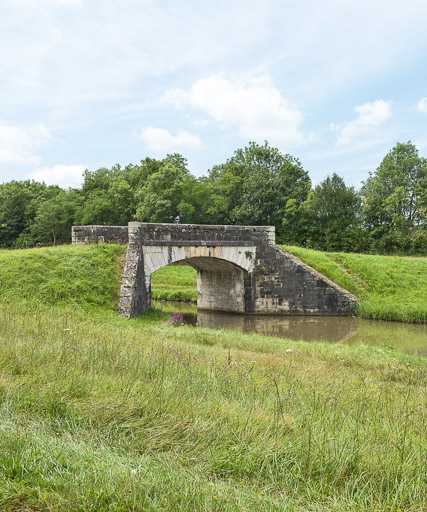 Vue du pont. © Pierre-Marie Barbe-Richaud / Région Bourgogne-Franche-Comté, Inventaire du patrimoine - 2017