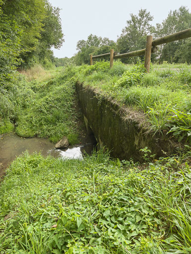 Vue de l'aqueduc. © Pierre-Marie Barbe-Richaud / Région Bourgogne-Franche-Comté, Inventaire du patrimoine - 2017