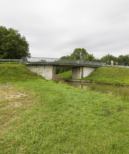 Vue d'ensemble du pont. © Pierre-Marie Barbe-Richaud / Région Bourgogne-Franche-Comté, Inventaire du patrimoine - 2017
