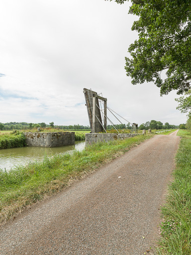 Vue d'ensemble du pont mobile, relevé. © Pierre-Marie Barbe-Richaud / Région Bourgogne-Franche-Comté, Inventaire du patrimoine - 2017
