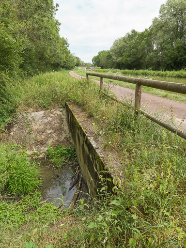 Vue de l'aqueduc. © Pierre-Marie Barbe-Richaud / Région Bourgogne-Franche-Comté, Inventaire du patrimoine - 2017