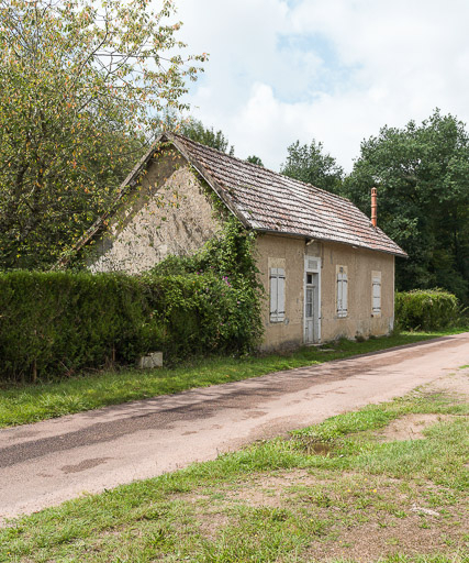 Vue de la maison éclusière. © Pierre-Marie Barbe-Richaud / Région Bourgogne-Franche-Comté, Inventaire du patrimoine - 2017