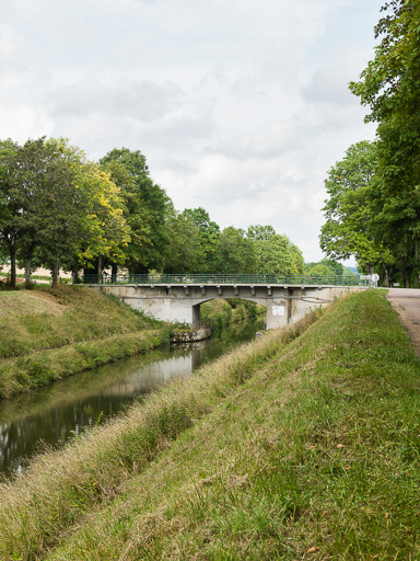 Vue d'ensemble du pont. © Pierre-Marie Barbe-Richaud / Région Bourgogne-Franche-Comté, Inventaire du patrimoine - 2017