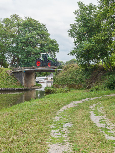 Vue d'ensemble du pont. © Pierre-Marie Barbe-Richaud / Région Bourgogne-Franche-Comté, Inventaire du patrimoine - 2017